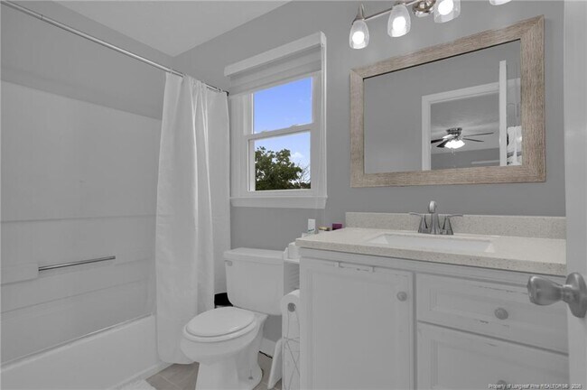 Building Photo - 7457 Avila Dr