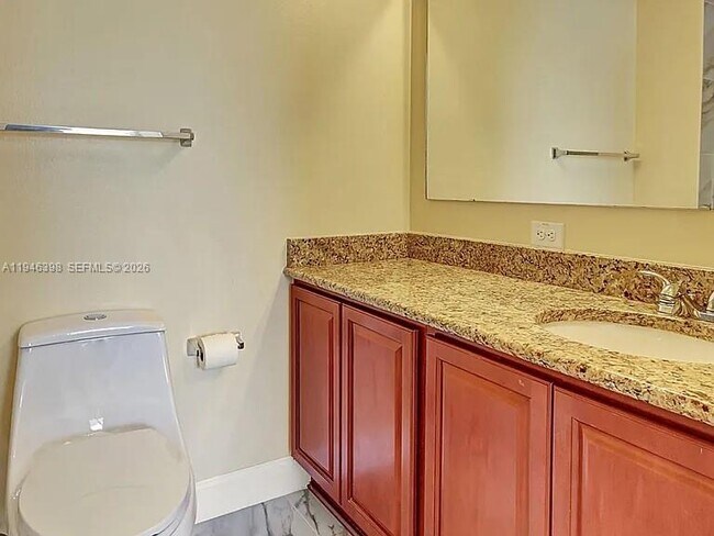 Building Photo - 1018 SW Eckard Ave