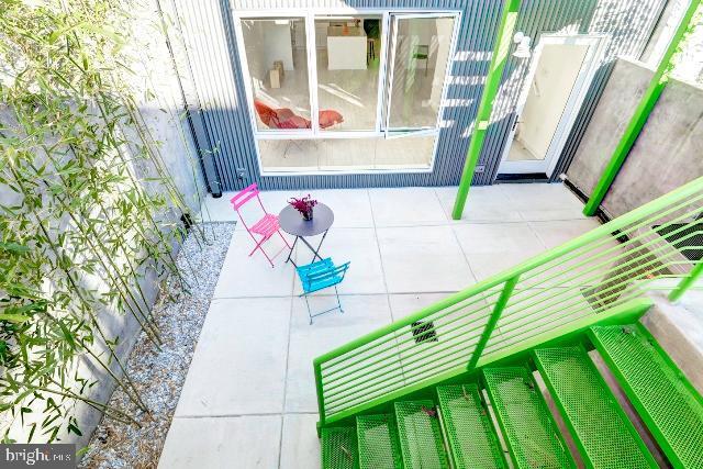 Building Photo - 1232 10th St NW