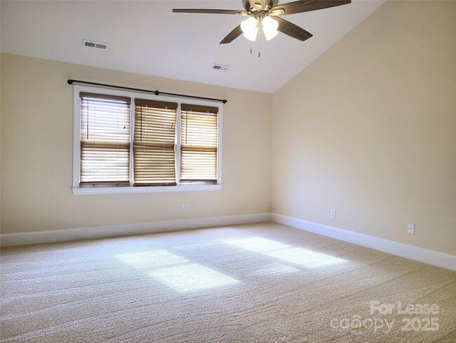 Building Photo - 1830 Hall Ave