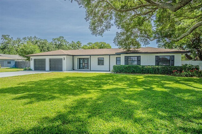 Building Photo - 5302 Turkey Creek Rd