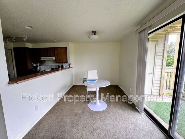 Building Photo - 1700 W Sunn Fjord Ln