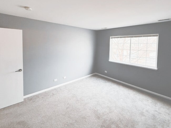 Building Photo - 3736 Munson St