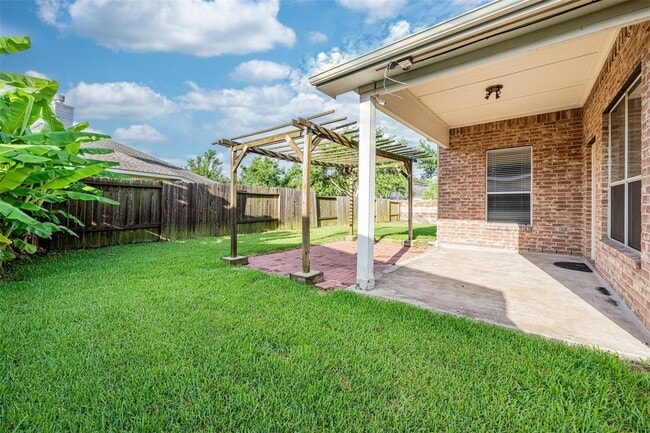 Building Photo - 13727 Charterhouse Way
