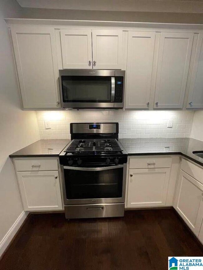 Building Photo - 4234 Lennox Dr