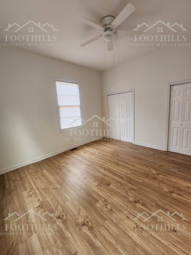 Building Photo - 1012 Johns Ave