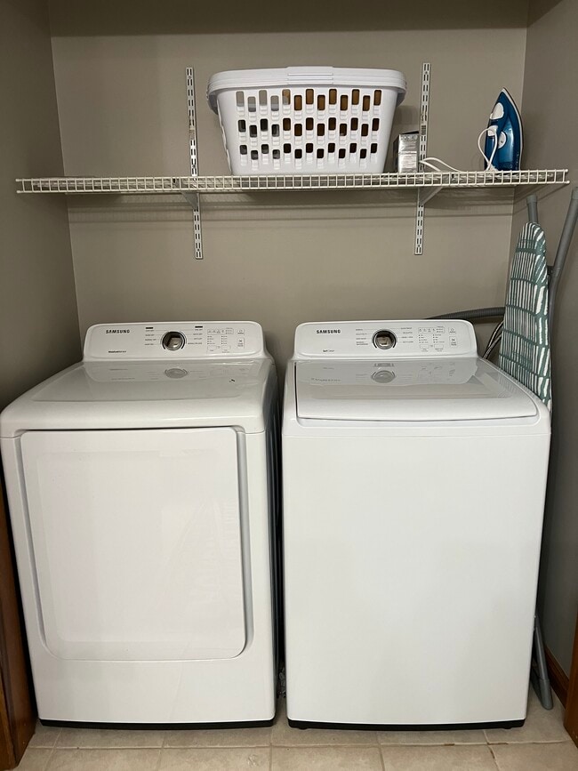 W/D - 3 Indian Trail