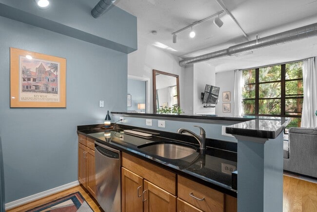 Building Photo - 2020 12th St NW