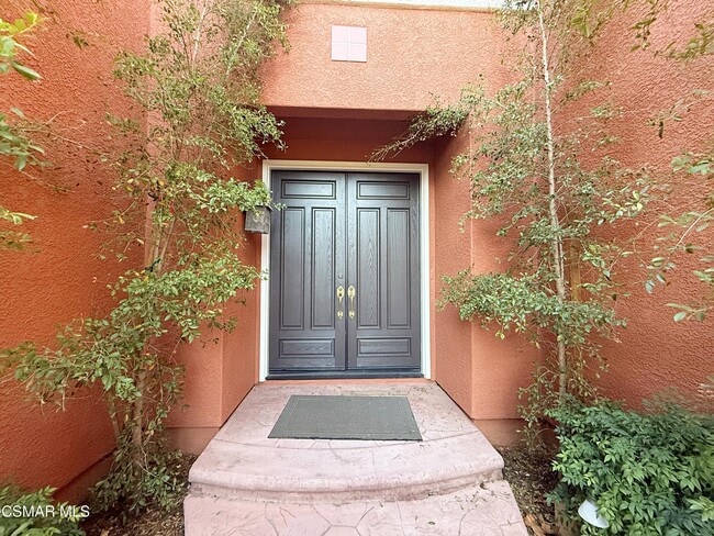 Building Photo - 267 High Meadow St