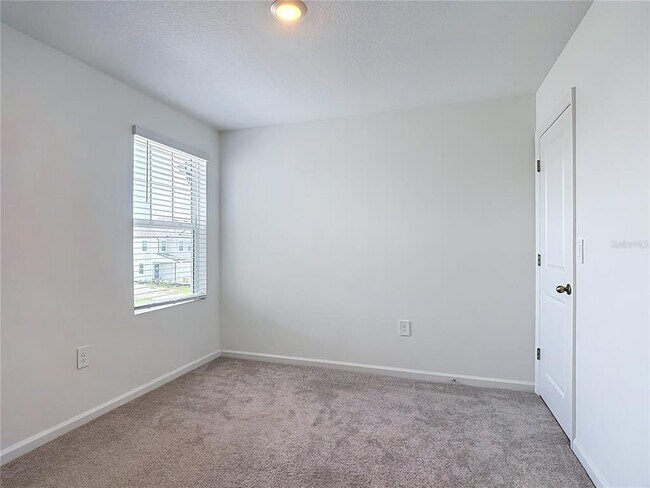 Building Photo - 2542 Grey Hawk Dr