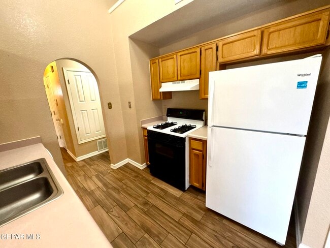 Building Photo - 12146 El Greco Cir