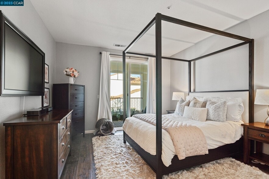 Master Bedroom - 4323 Clarinbridge Cir