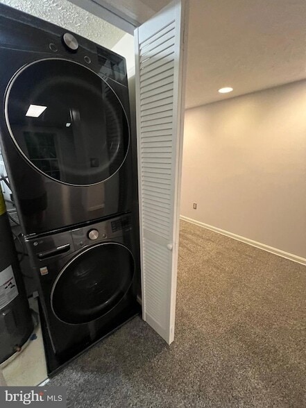 Building Photo - 216 Stern Cove