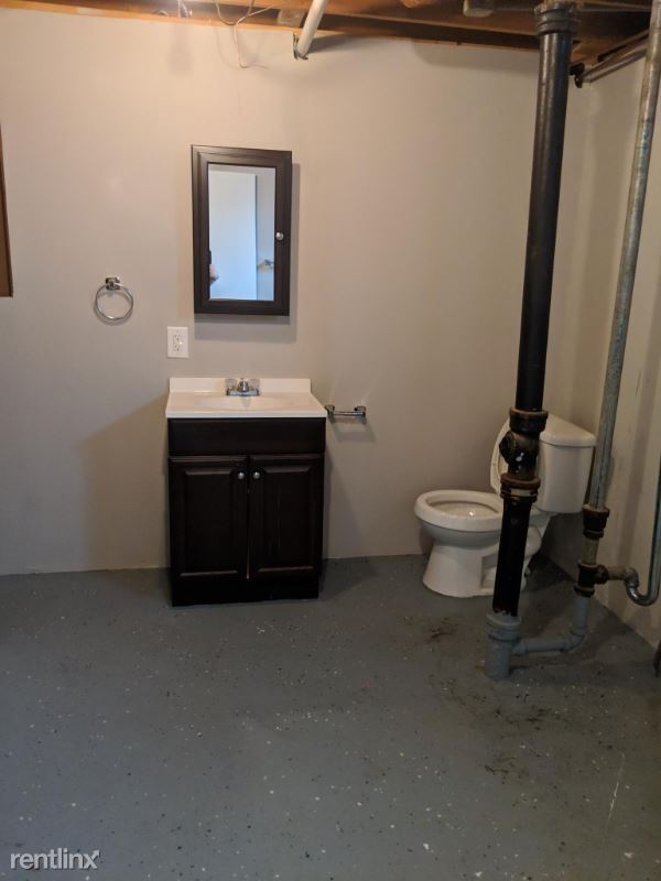 Building Photo - 3 br, 1.5 bath House - 4958 Marshall Dr