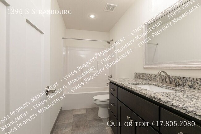 Building Photo - 1396 S Strasbourg-