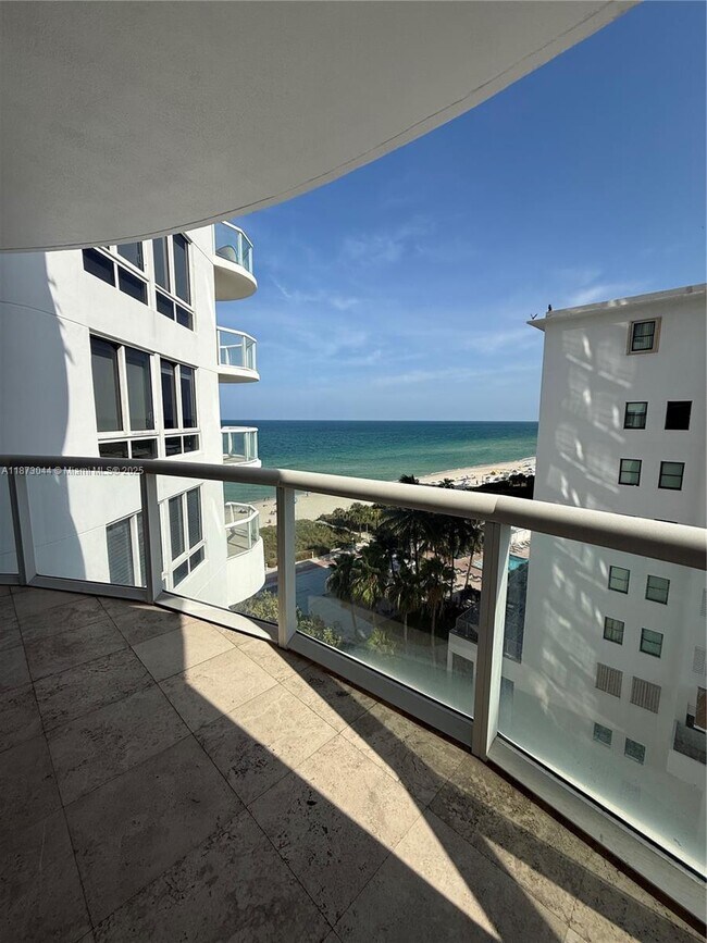 Building Photo - 6365 Collins Ave