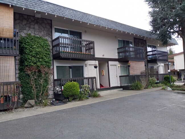 Primary Photo - 15510 6th Ave SW