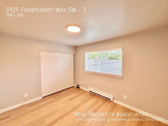 Building Photo - 5925 Fauntleroy Wy SW
