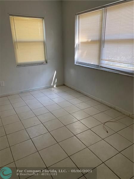 Building Photo - 1208 N 57th Ave