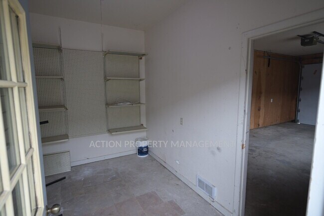 Building Photo - 2 bed 2 bath 1 car garage in Sequim