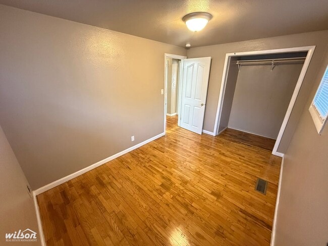 Building Photo - Newly Remodeled 2BR/1BA House with Bonus R...