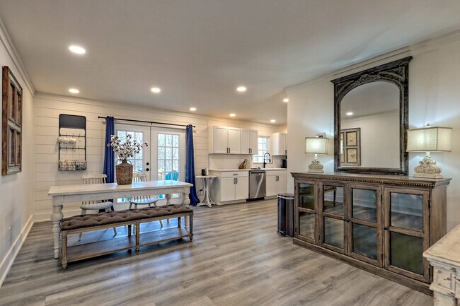 Building Photo - 3455 Hwy 441