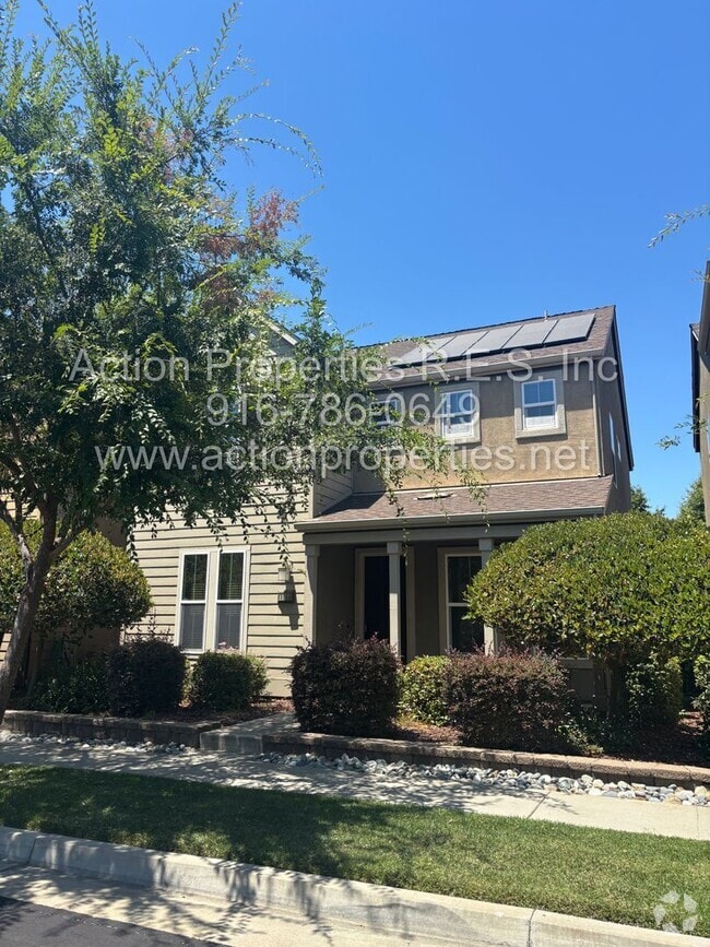 Building Photo - West Roseville Solar! 3 Bedroom, Plus den/...