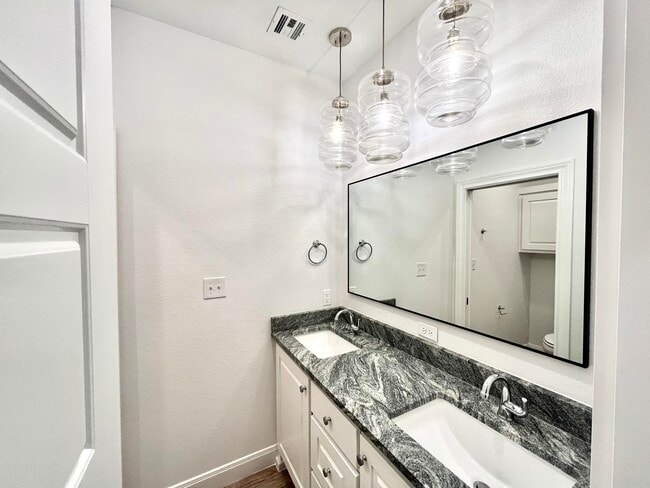 Building Photo - 5603 117th St