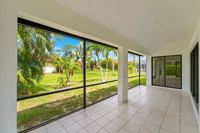 Building Photo - 3708 Kent Dr