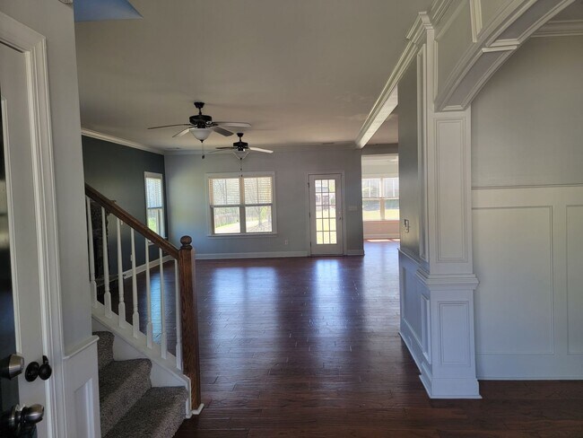 Building Photo - 135 Langfuhr Way