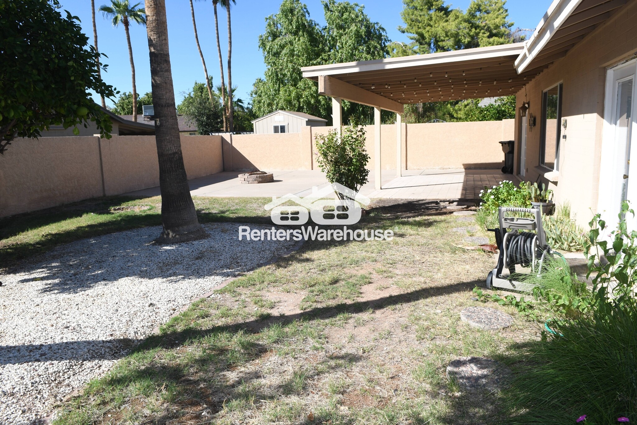 Building Photo - 10700 E Hope Dr