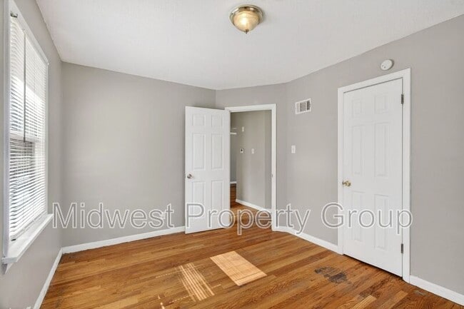 Building Photo - 8280 Frost Ave