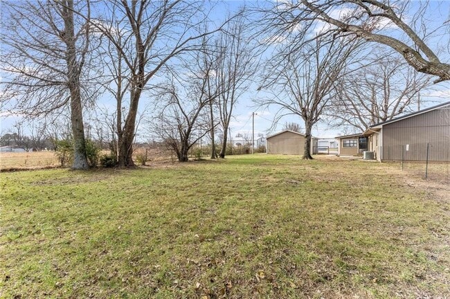 Building Photo - 153 Halleck Ln