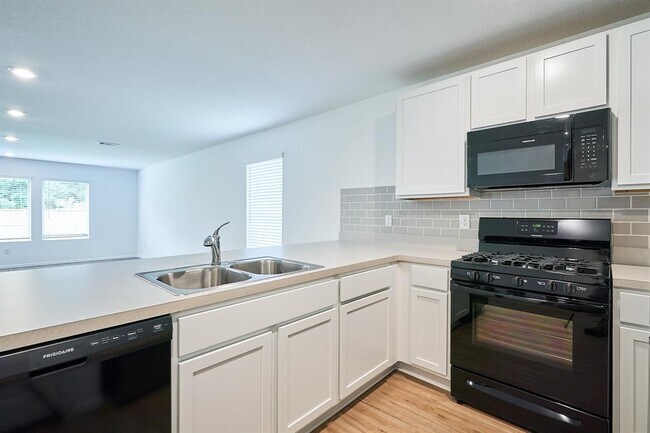 Building Photo - 3323 Avary River Ln