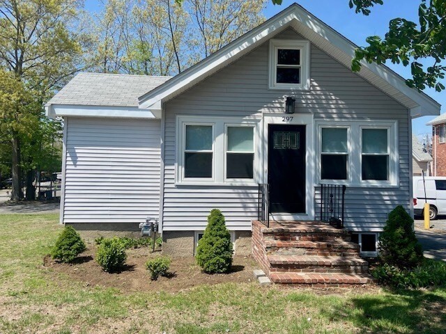 Primary Photo - 297 Chestnut St