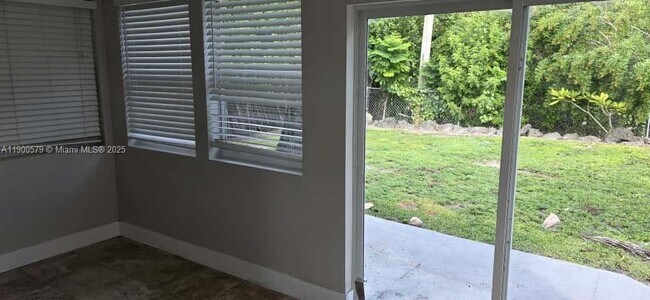 Building Photo - 3713 Island Rd