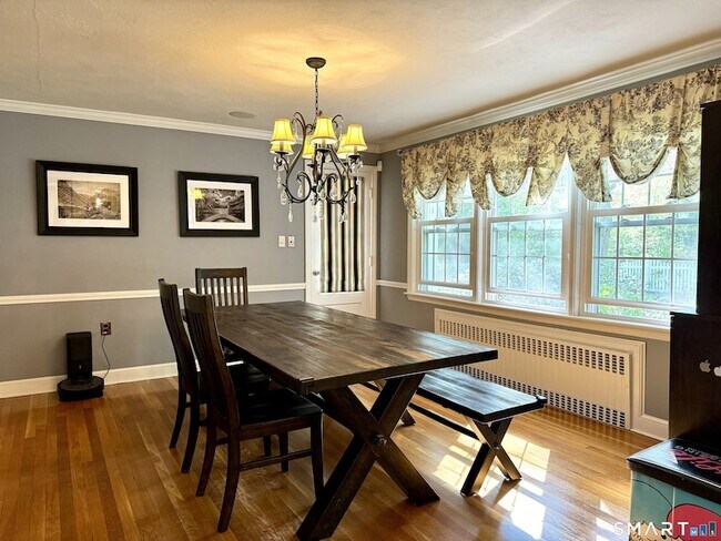 Building Photo - 330 Ridge Rd