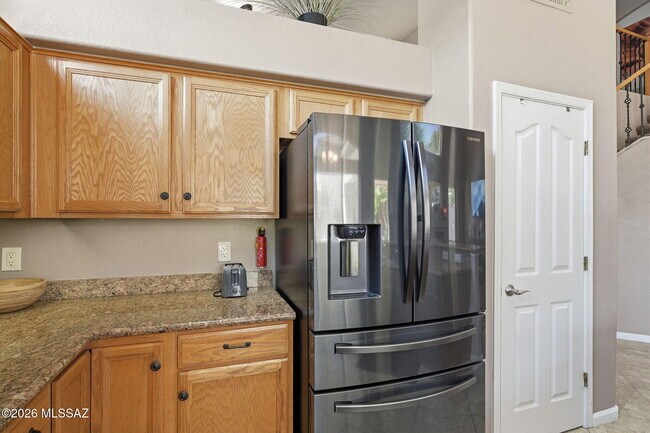 Building Photo - 12884 N Pioneer Way