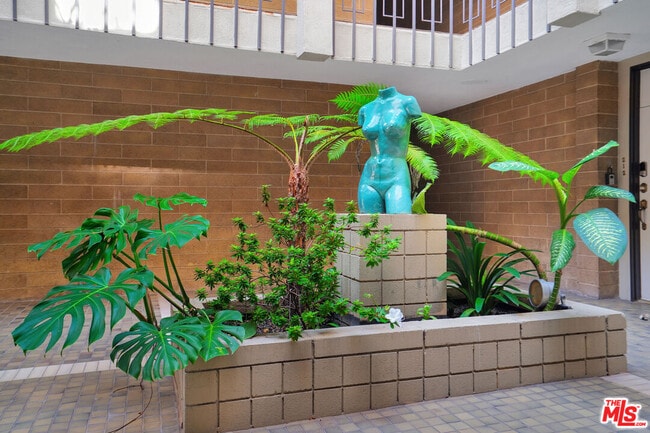 Building Photo - 1300 Midvale Ave