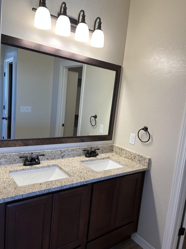 Building Photo - 12701 Iron Falls Dr