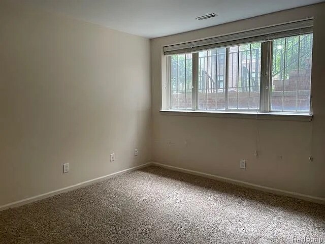 Building Photo - 158 Tiffany Ln