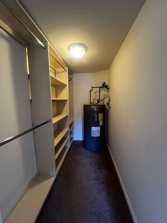 Building Photo - Renovated Allston 2 Bed/2 Bath Condo on Brainerd Rd.  Garage Parking Inc, Pool.  Available June 1st