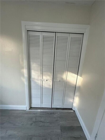 Building Photo - 7 Kepler St