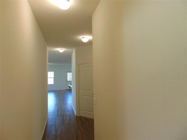 Building Photo - 181 Crystal River Rd