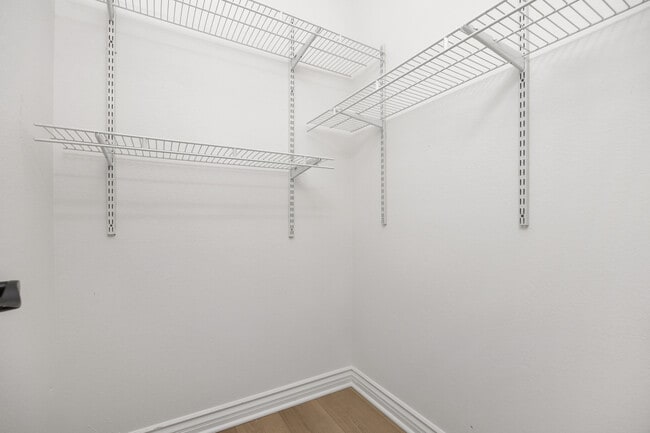 Building Photo - 844 Bluebell Ct