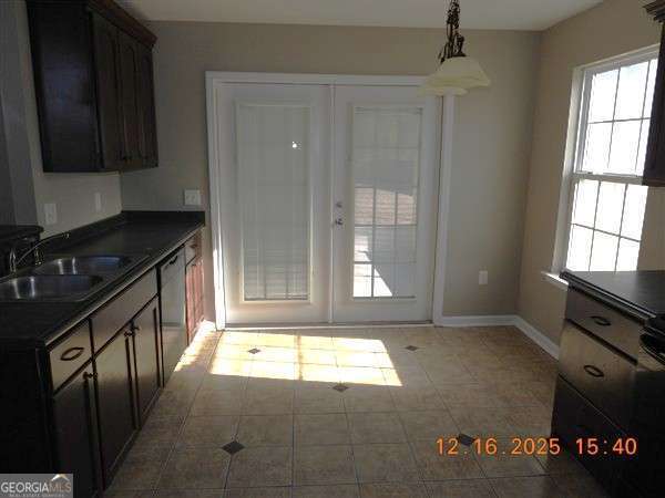 Building Photo - 172 Lincoln Way