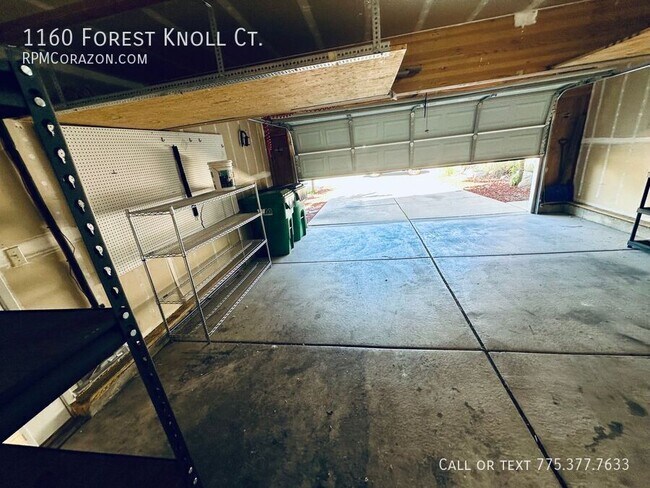 Building Photo - 1160 Forest Knoll Ct