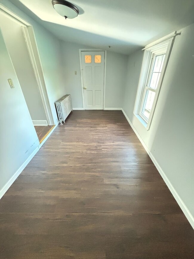 Building Photo - remodeled 2-bedroom, 1.5-bath duplex