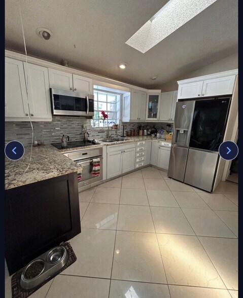 Building Photo - 3176 NW 67th Ct