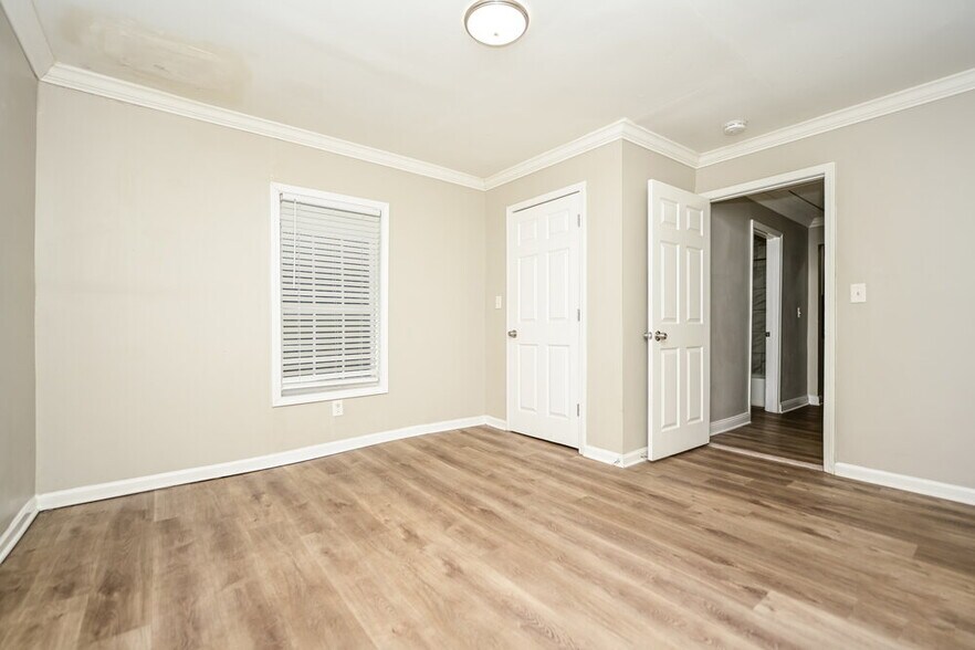 Building Photo - 1315 Dorsey St SW